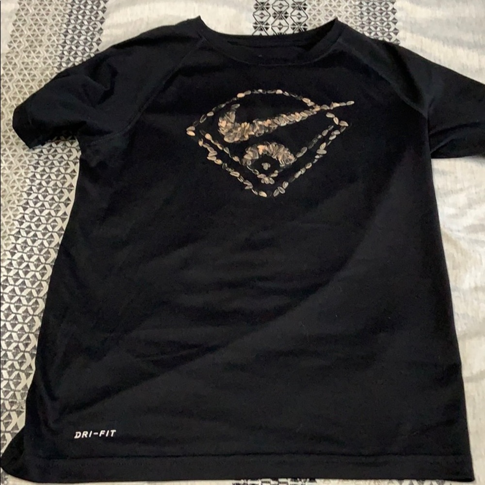 Boys Nike baseball t-shirt